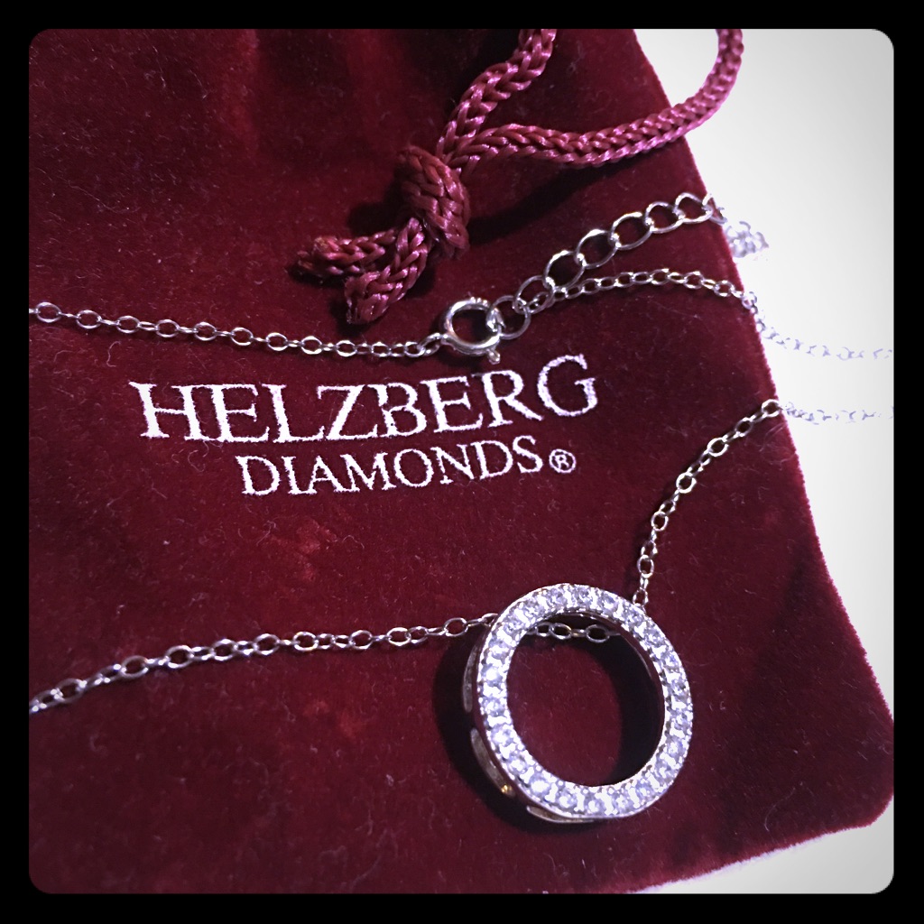 Beautiful Helzberg Diamonds Cz Pendant 925 With Chain